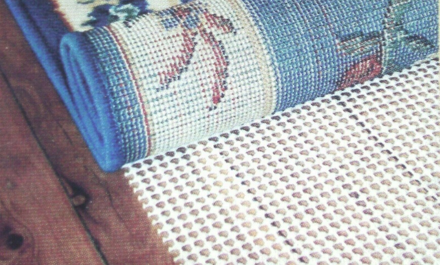 Image 6: Non-Slip Rug Liner