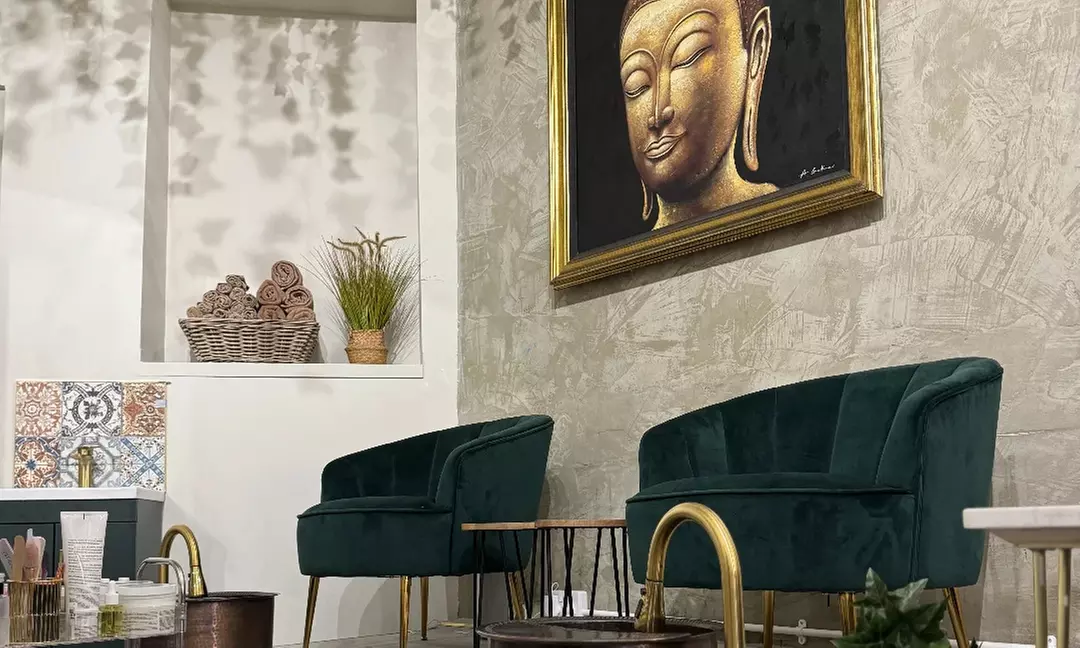 ❄️ Get Winter-Ready: Gel Shellac Mani-Pedi at La Vie Nails and Beauty