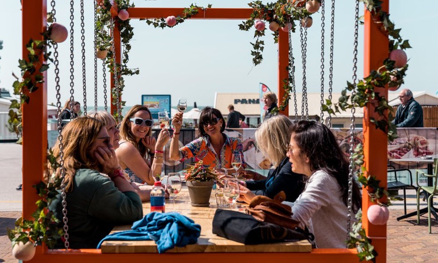 Image 19: Den Haag, Scheveningen: Zimmer nach Wahl inkl. Late Check-out