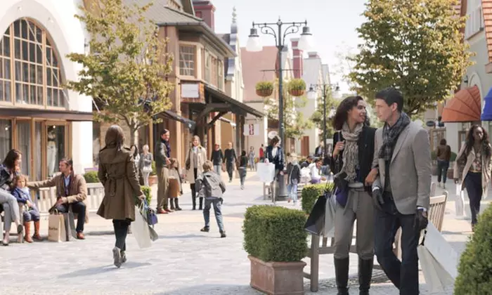 Lanaken bei Maastricht: 2-4 Tage für Zwei im Komfort-Zimmer mit Frühstück und Romantik-Paket im 4* Eurotel Lanaken - Primary Image