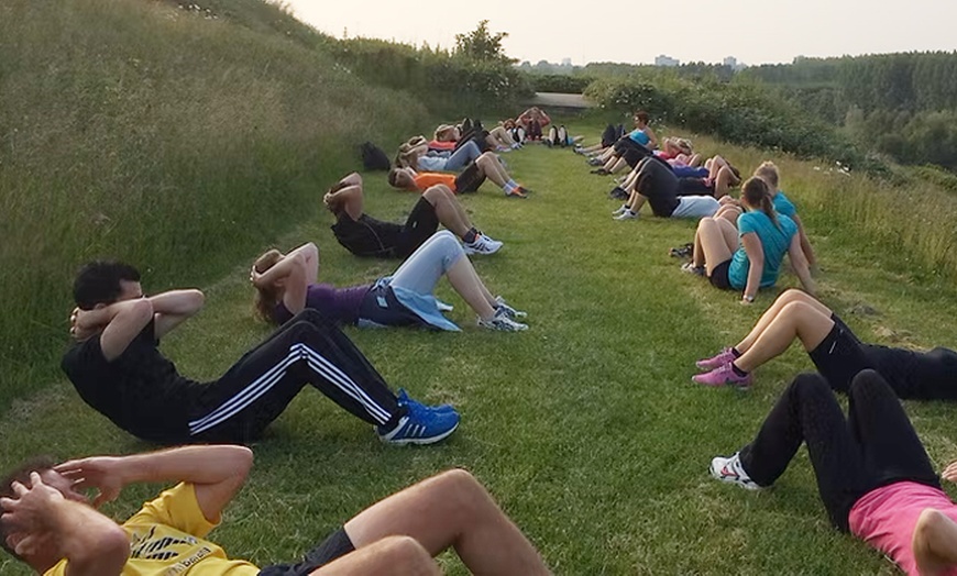 Image 1: Fast, furious & fit: 5-20x bootcamp buiten in Bloemendaal of Overveen