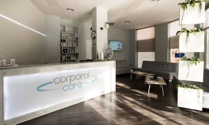 Renueva tu rostro con un tratamiento reafirmante inyectado