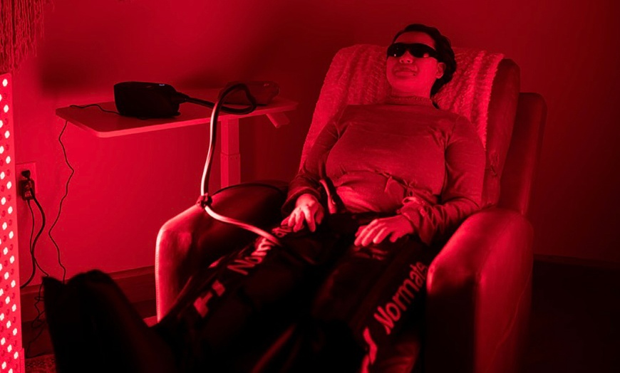 Image 4: Organic Facials with 30 or 60 Minutes Massage Options