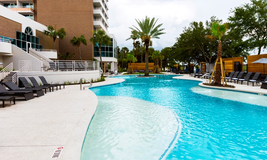 Image 15: Texas Waterfront Resort Escape with Poolside Bar & Dining Experiences