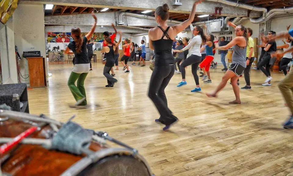 Bhangra Dance Class with Vicki Virk - Primary Image