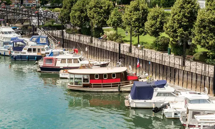 Paris : chambre double Supérieure avec parking à l'hôtel Hôtel Restaurant Campanile Nogent sur Marne pour 2 pers. - Primary Image