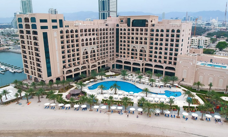 Image 6: Fujairah: 5* One-Night Stay w/ Breakfast Buffet and Shooting Range