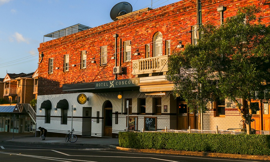 Image 13: Modern Australian Pub Food and Drinks