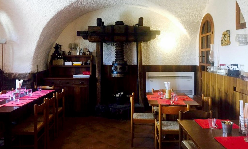 Image 9: Cinque Terre: camera doppia con colazione o mezza pensione 