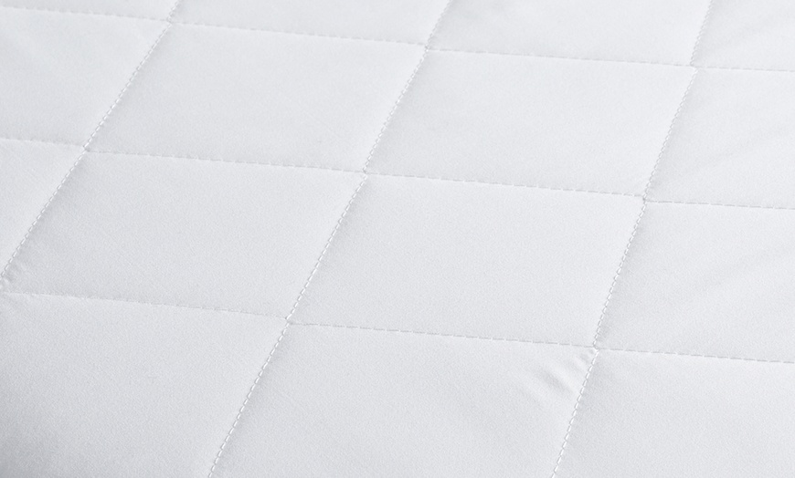 Image 3: Slumberdown Mattress Topper