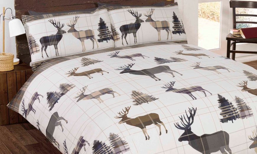 Image 17: Easy Care Duvet Sets