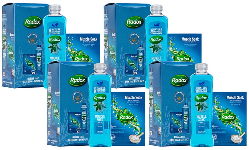 Image 6: Radox Muscle Soak Bath Gift Set