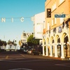 Image 2: 1 Deluxe Santa Monica Sightseeing Tour for 1, 2, 3 or 4 