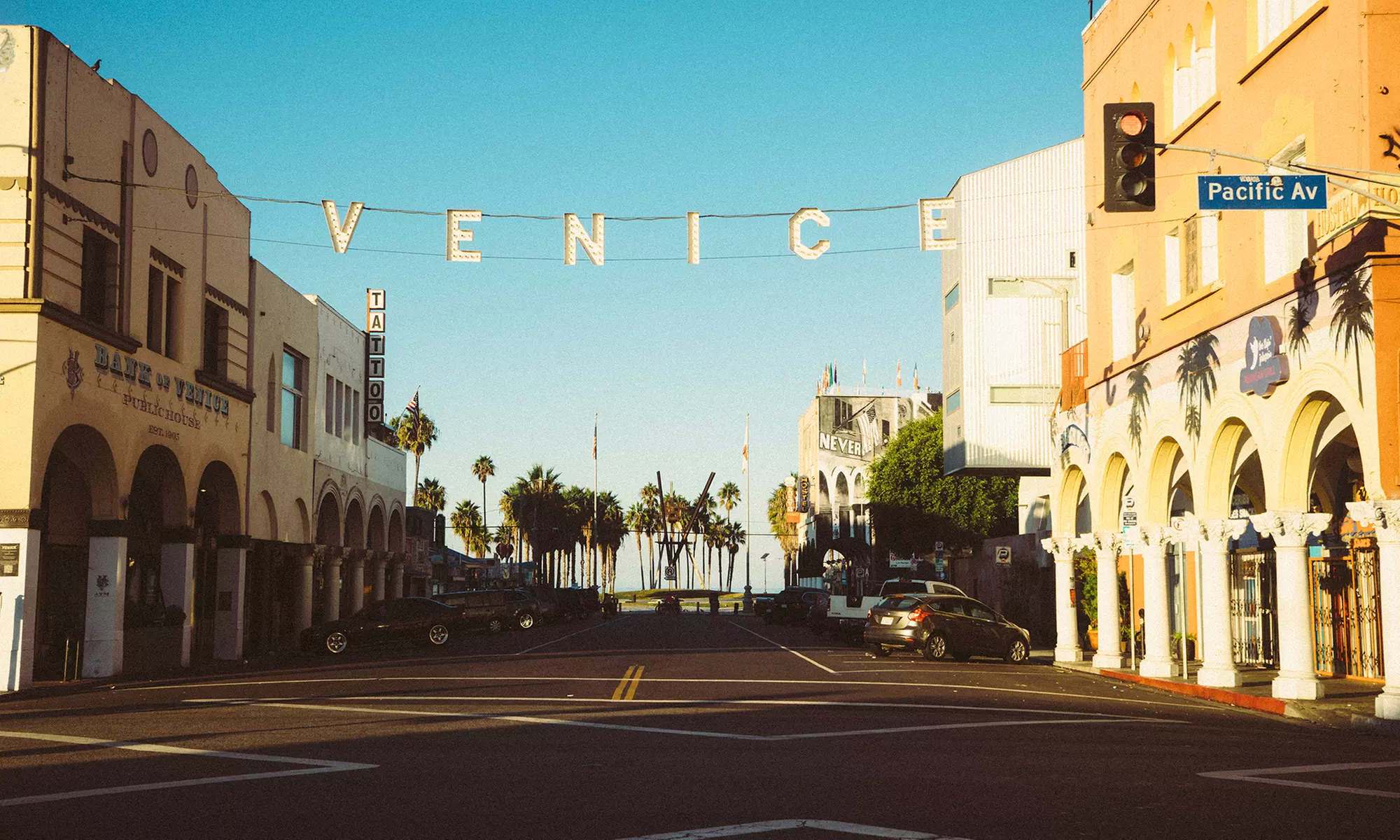 1 Deluxe Santa Monica Sightseeing Tour for 1, 2, 3 or 4 from MALIBU DISCOVERY TOURS (Up to 32% Off) - Second Medium