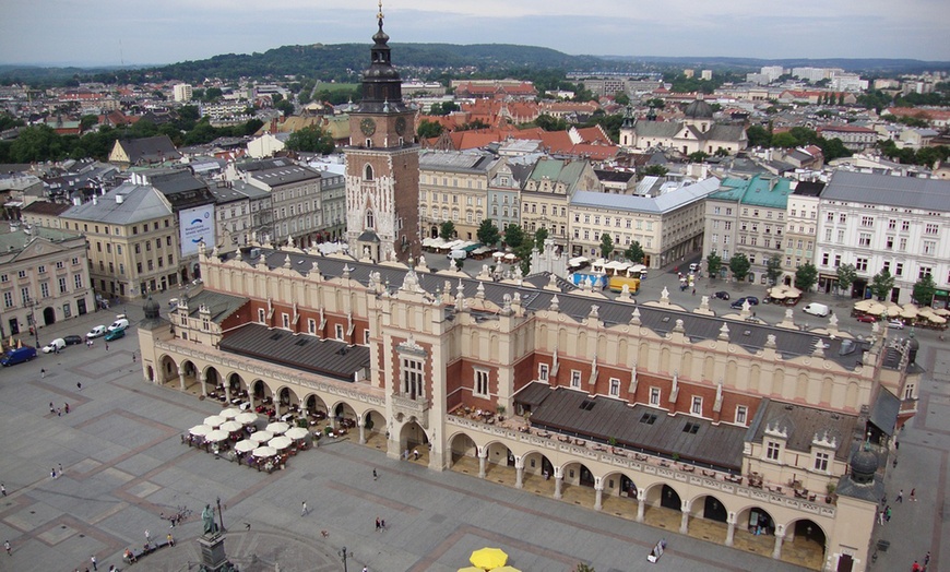 Image 2: ✈ Cracovia: Volo diretto A/R con 2 notti in hotel con pagamento a rate