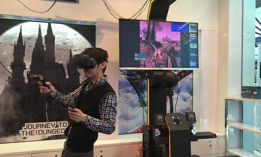 Image 1: Virtual Reality Experience