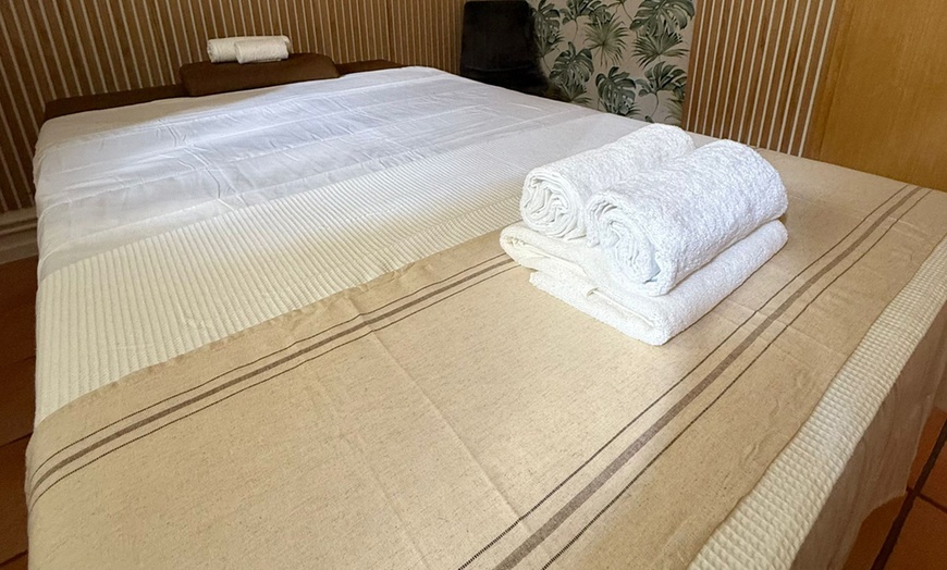 Image 4: 1 Traditionelle Thai-Massagen à 60 Min. mit Aromaöl und Balsam