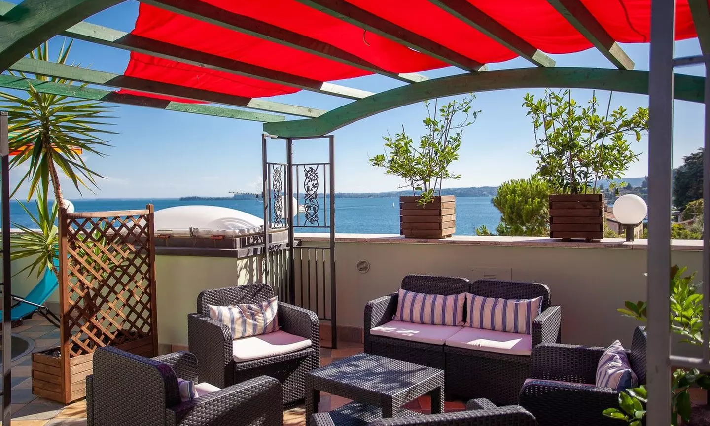 Lago di Garda: soggiorno con colazione o mezza pensione e Spa