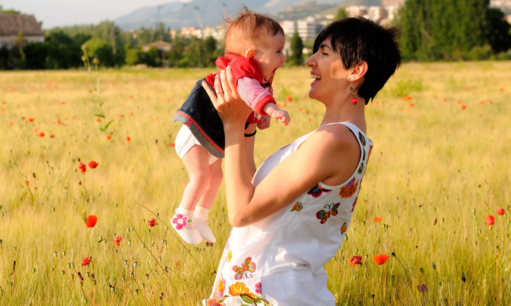 30-Minute On-Location Photo Shoot and Print Package from Southern Mint Photography LLC (73% Off) - Primary Image