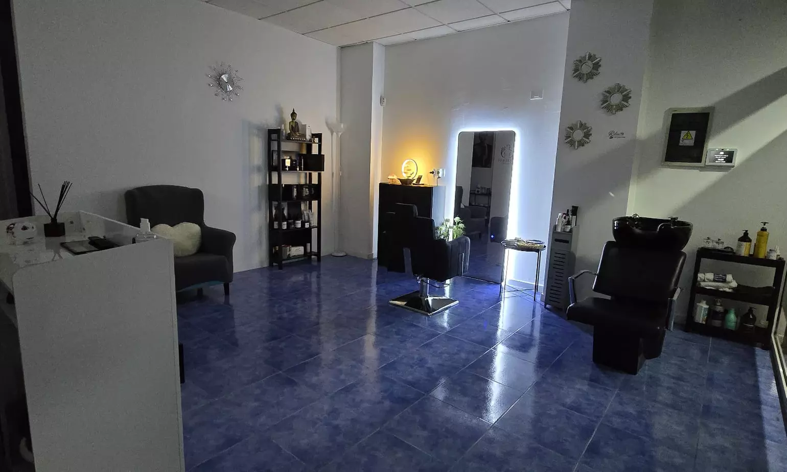 Head spa japonés con detox orgánico, gotas de argán y masaje luxury