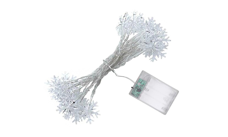 Image 10: Snowflake Fairy Lights