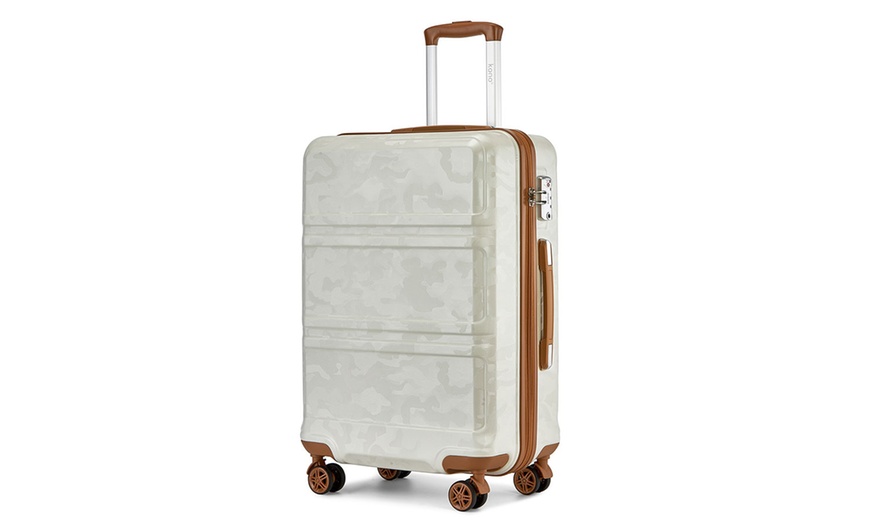 Image 12: Three Piece Fashion Camouflage Luggage Set