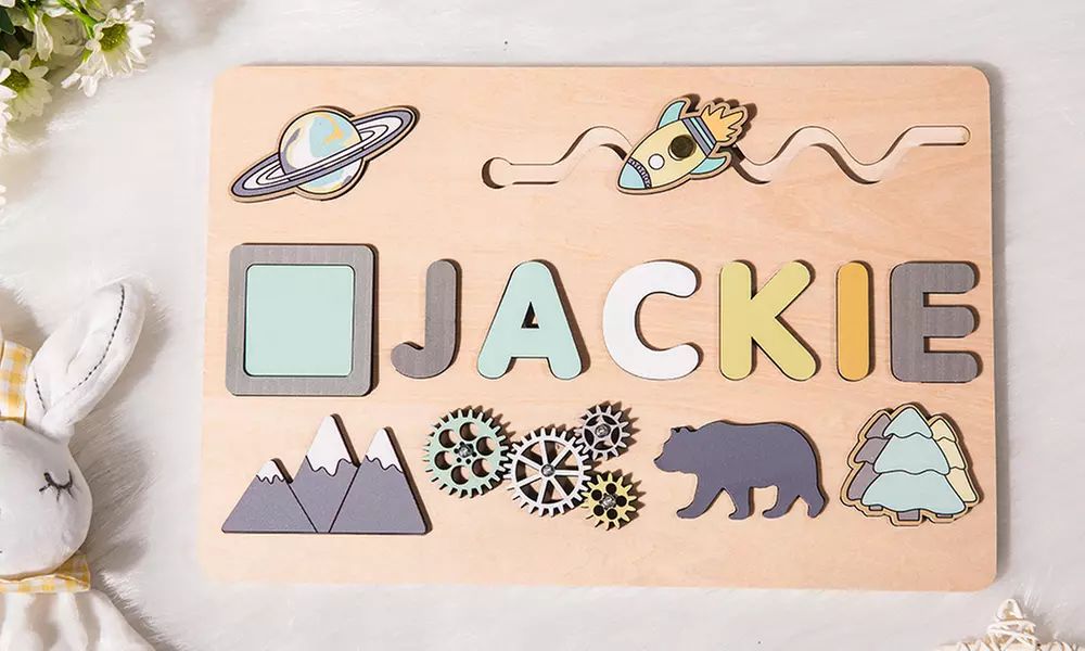 Gepersonaliseerd babycadeau: naam-puzzelbord