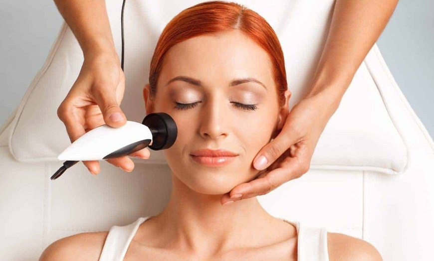 Image 2: Limpieza facial con opción a hydrafacial, vitaminas y mascarilla