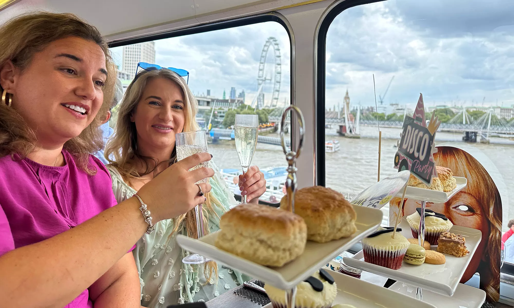Afternoon Tea Bus with Panoramic Tour of London with Golden Tours Up