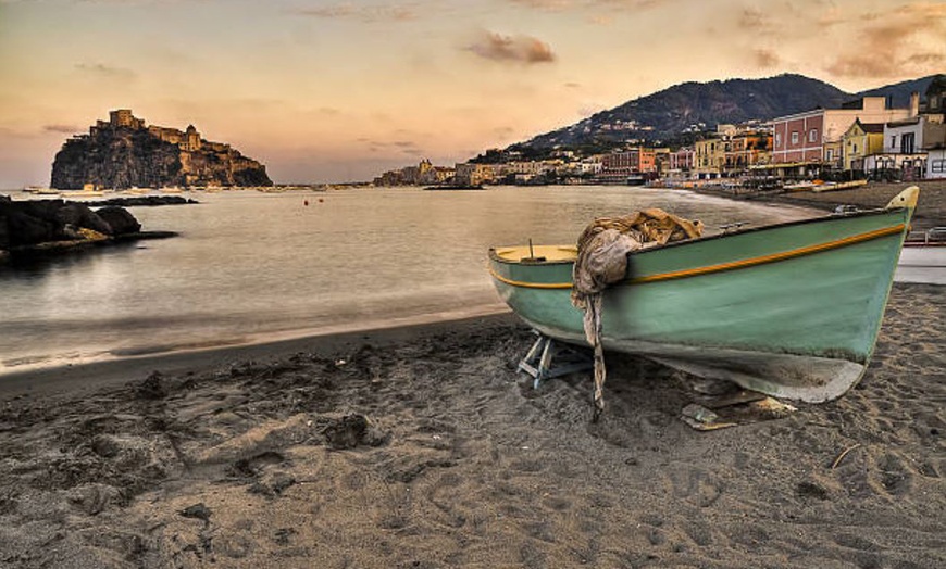 Image 16: Ischia: 1, 2 o 3 notti in camera doppia con colazione, cena e Spa