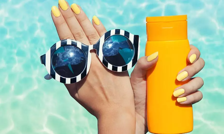 Uñas a la última: manicura y/o pedicura tradicional o semipermanente