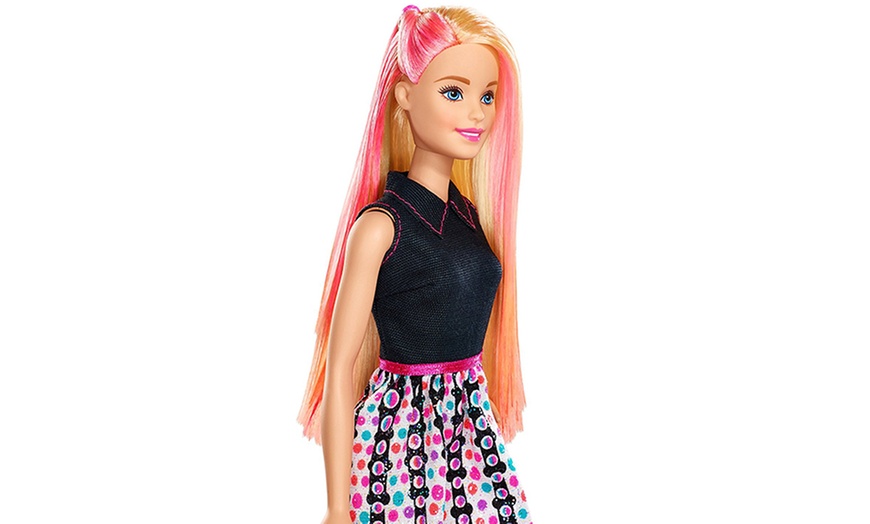 Image 3: Barbie Mix 'n Colour Doll