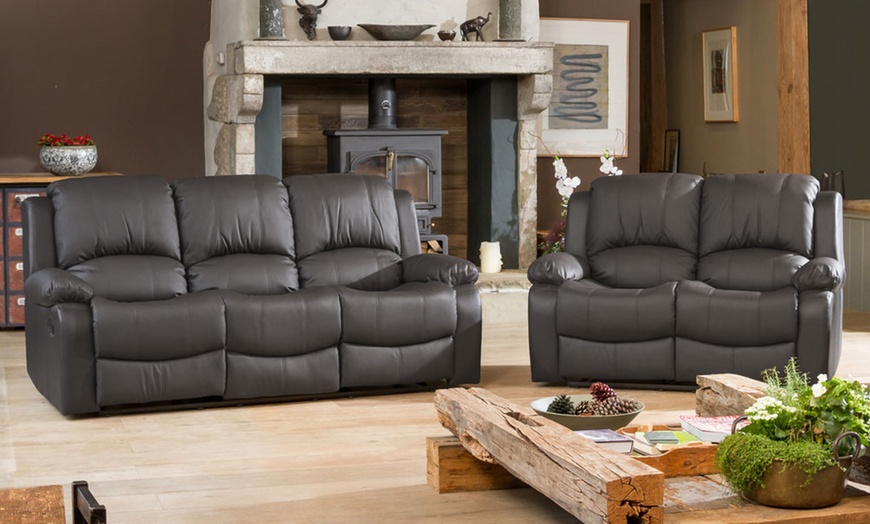 Image 26: Up to Three Reclining Sofa Sets 