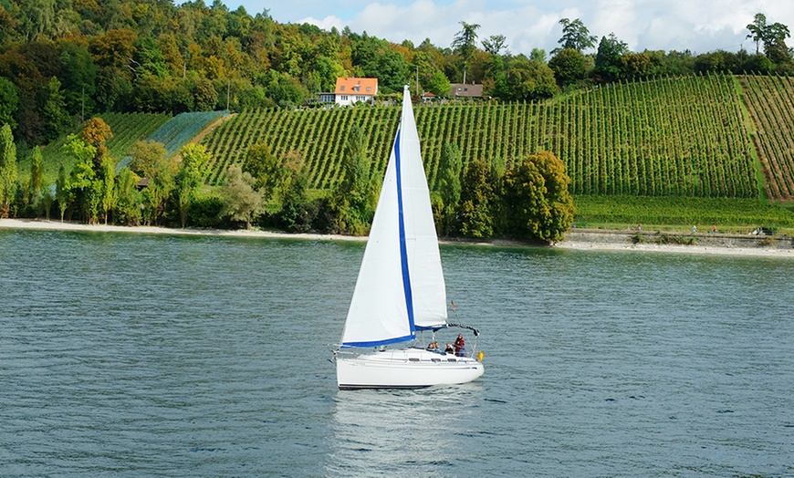 Image 1: Hagnau am Bodensee : chambre double avec PDJ, dîner et thermes