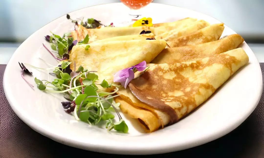 Experience Russian Flavors with Entertainment and Dining Options
