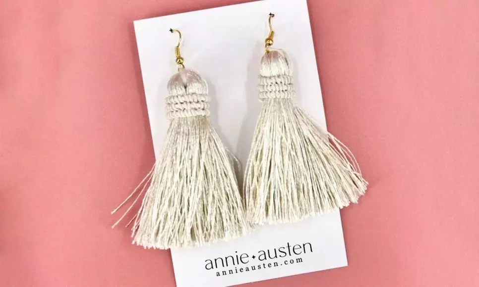 Mother's Day Gift Set:Wine, Funky Accessories, and More 75% Off