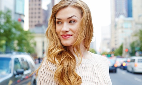 Shampoo, taglio, piega, colore e trattamento ristrutturante al salone Armonia e Benessere (sconto fino a 60%)