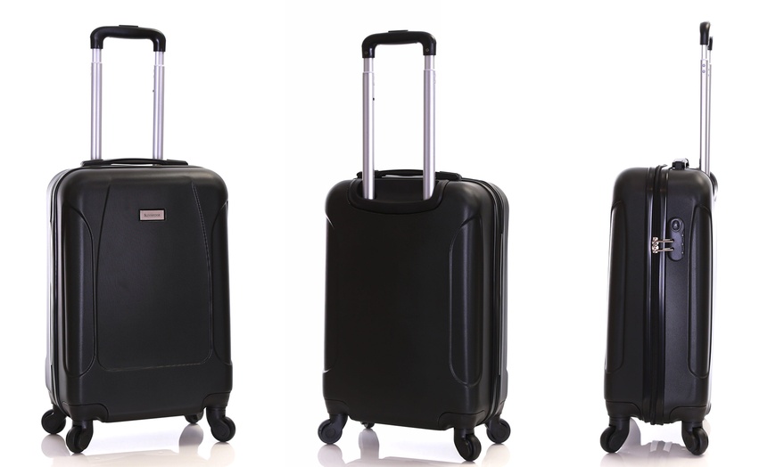 Image 2: Lighweight Wheeled Cabin Case