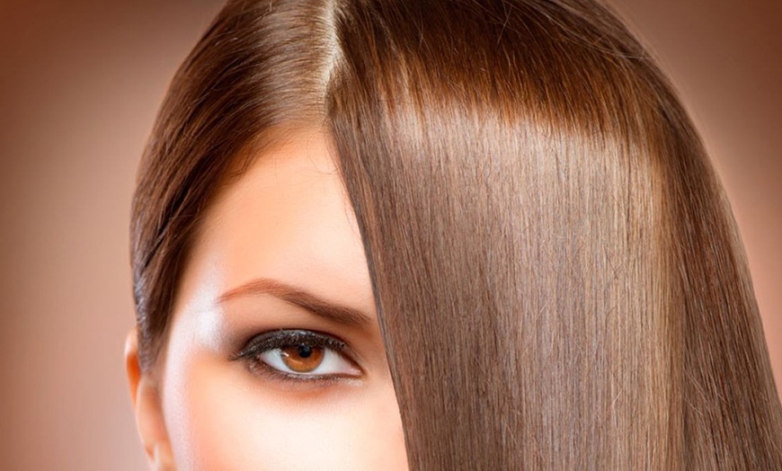 Image 3: Alisado de queratina orgánica para diferentes longitudes de pelo