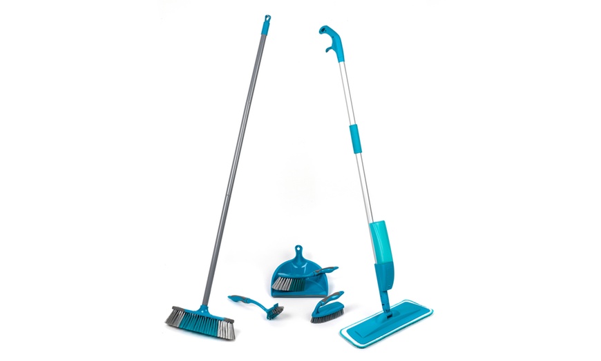 Image 2: Beldray Telescopic Spray Mop