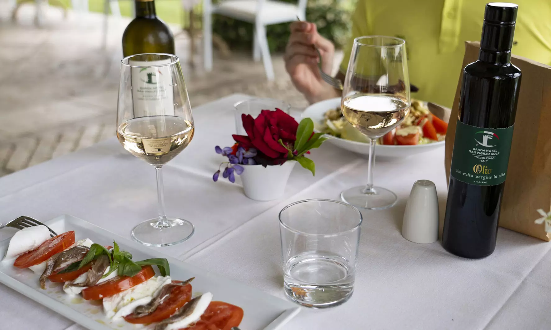 Gardasee: Doppel- oder Zweibettzimmer mit Frühstück / HP und Spa