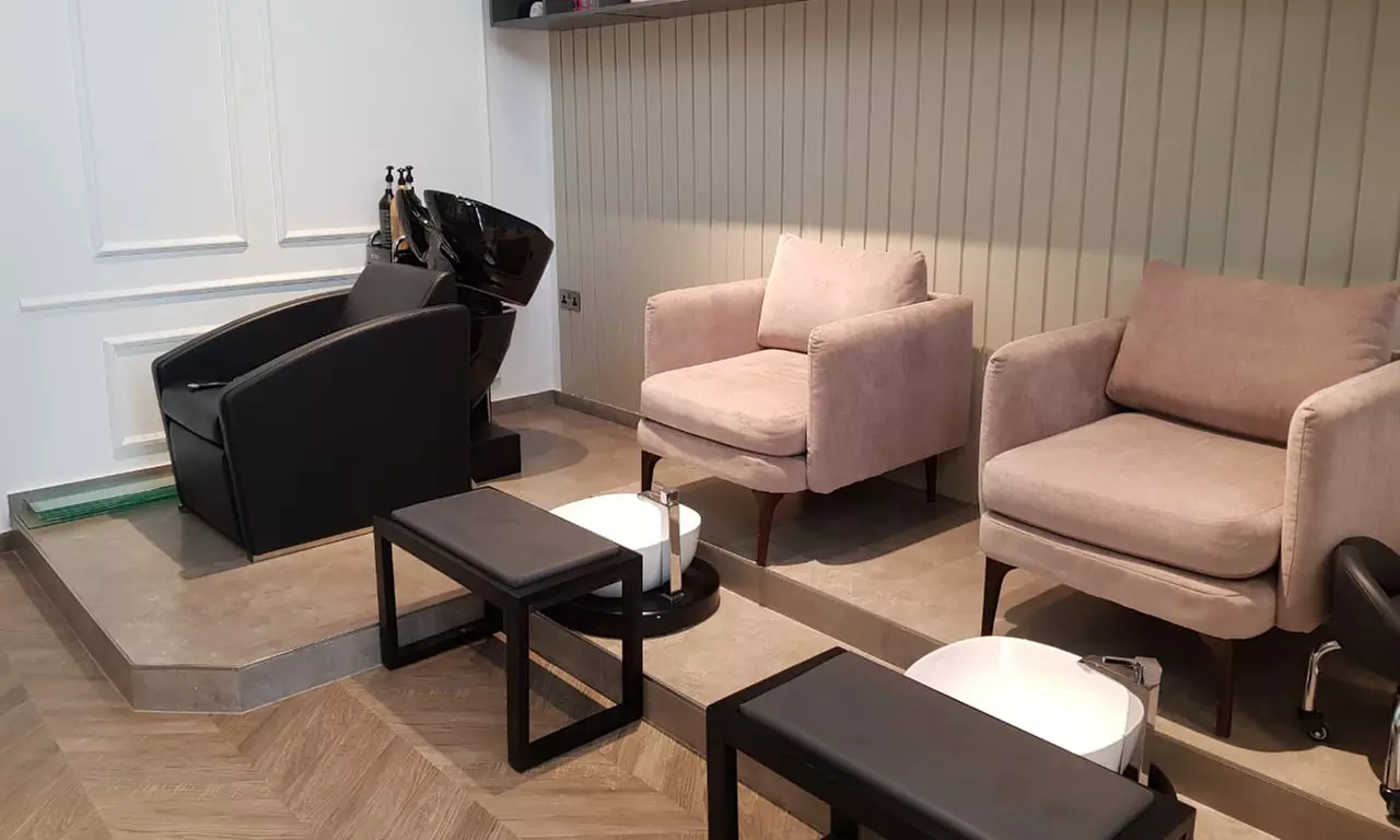 Elevate Your Look with One-Hour Deep Cleaning, Hydra Facial, & More