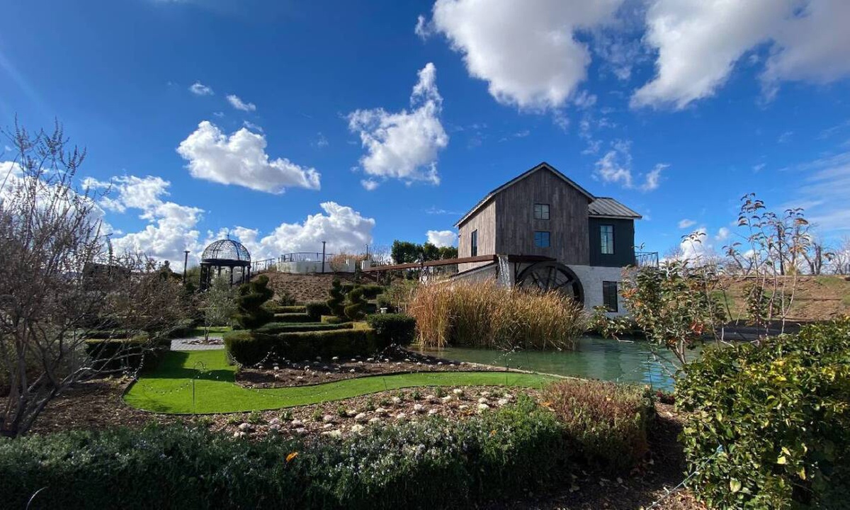 Discover Nature at Queen Creek's Botanical Paradise