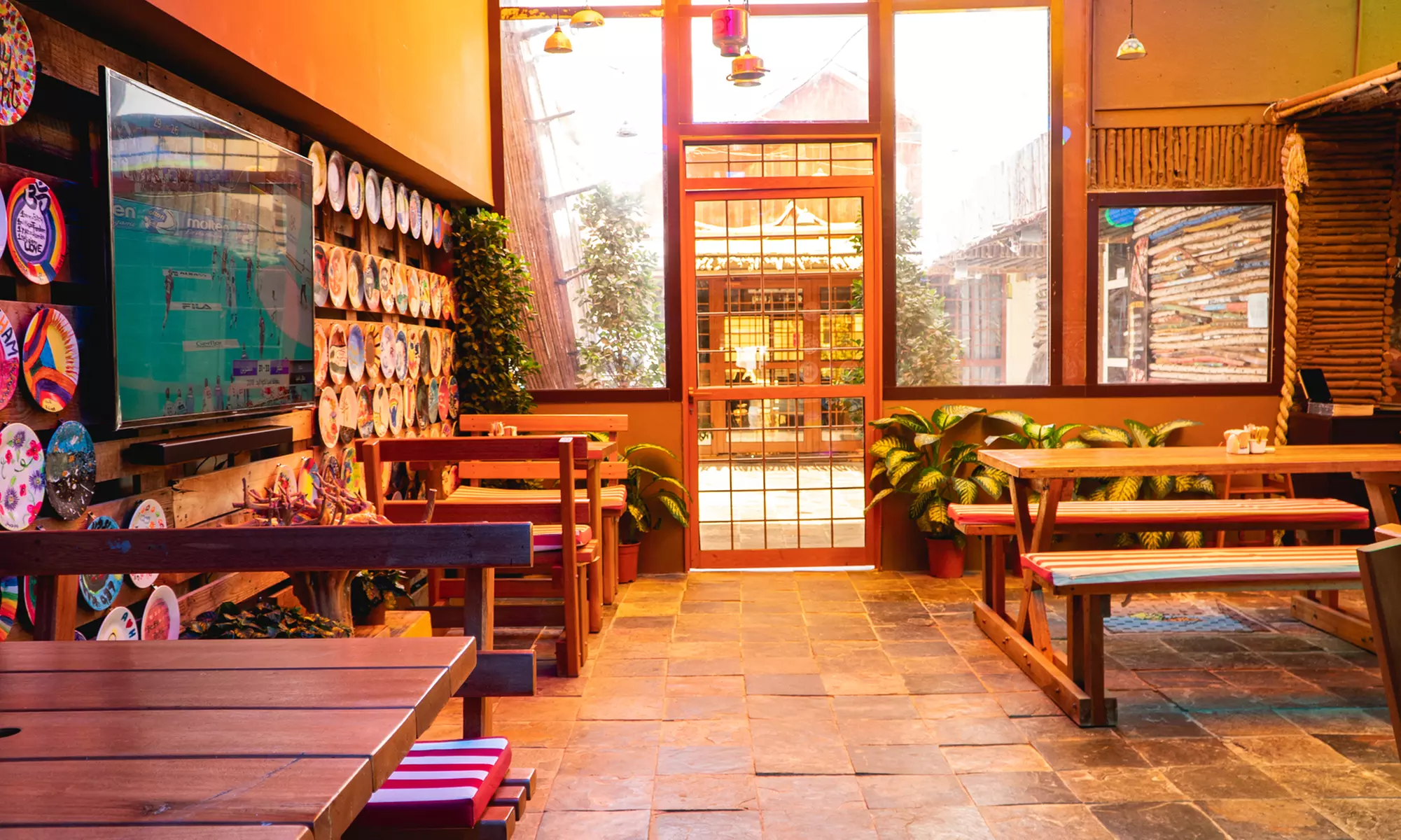 Main Course w/ Soft Beverage & Optional Plate Painting Activity