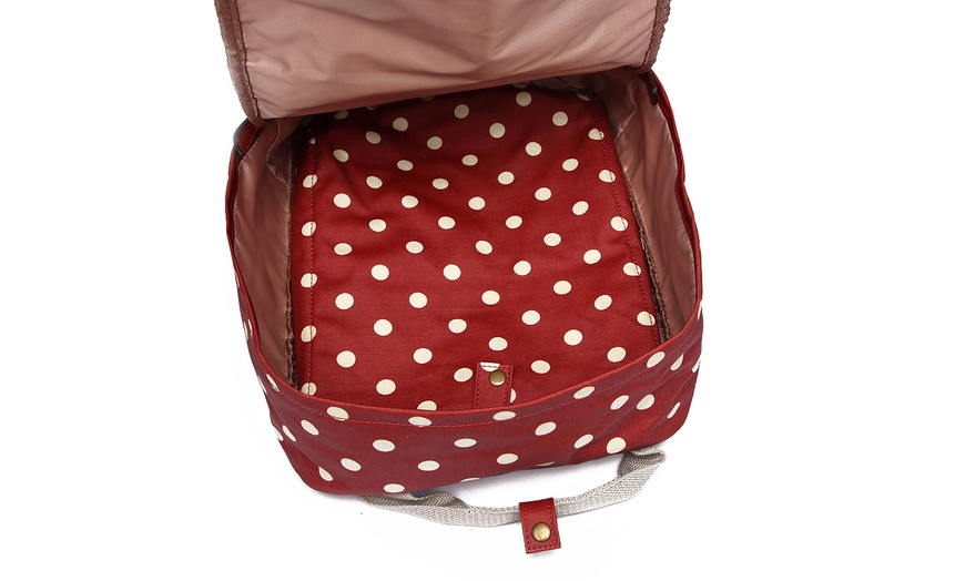 Image 17: Retro-Style Backpack