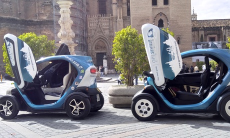 Tour en coche eléctrico por Sevilla guiado con GPS a elegir para 2 o 4 personas desde 24,99 € con Gps Seville Tour
