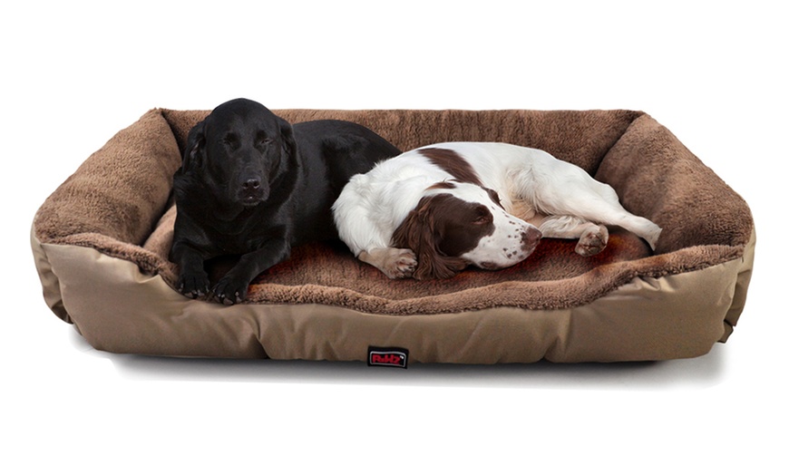 Image 32: Fleece Warm Pet Bed