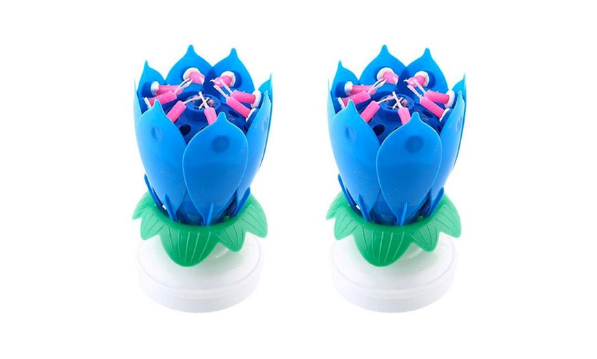 Image 6: Flower-Shaped Rotating Musical Birthday Candle