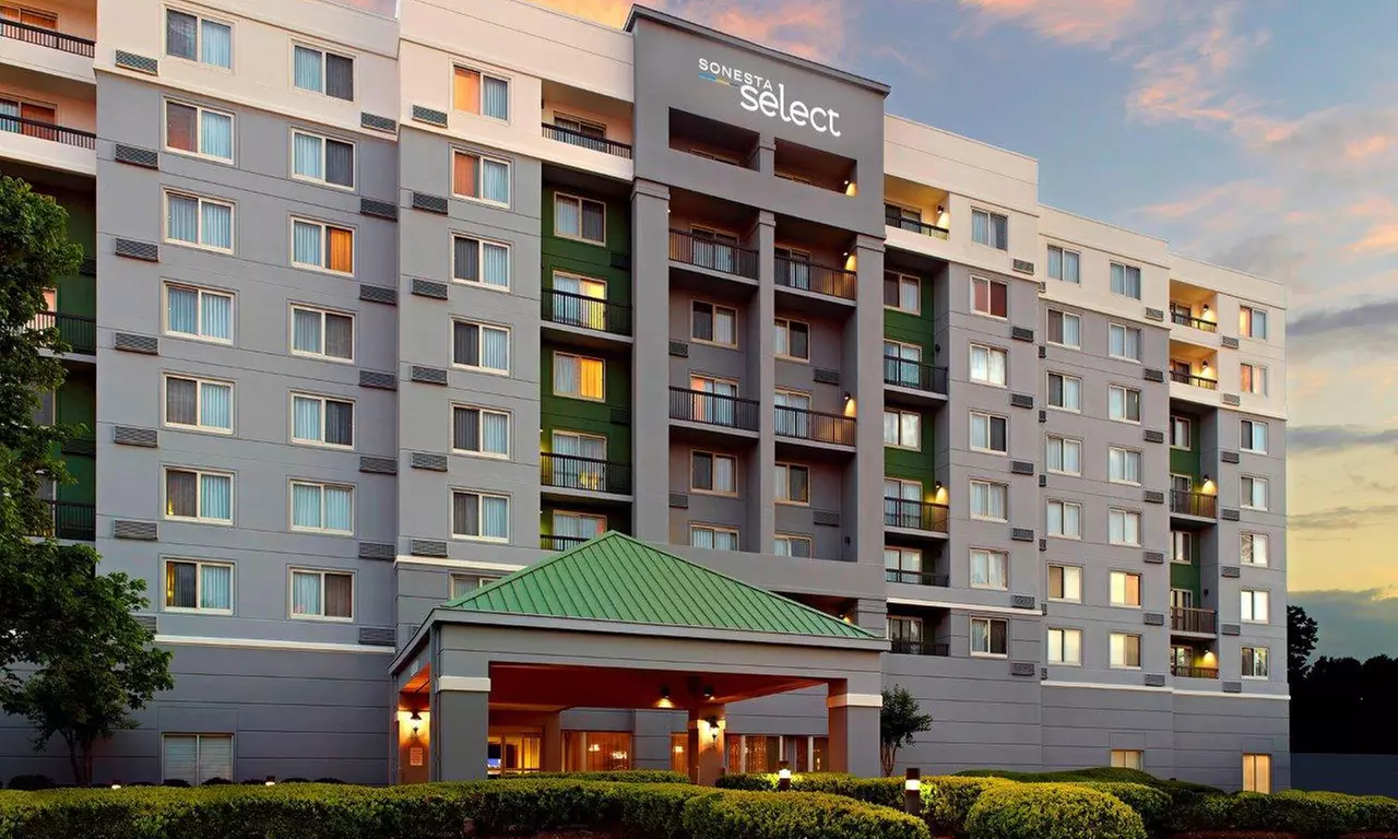 Stay at Sonesta Select Atlanta Midtown Georgia Tech - Primary Image