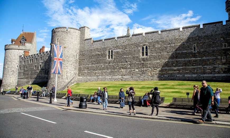 Image 11: Windsor Castle, Stonehenge and Bath Tour by Premium Tours